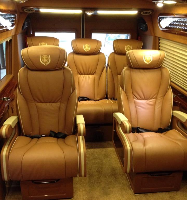 Thuê xe dcar limousine Hà Nội đi Hòn Gai Hạ Long